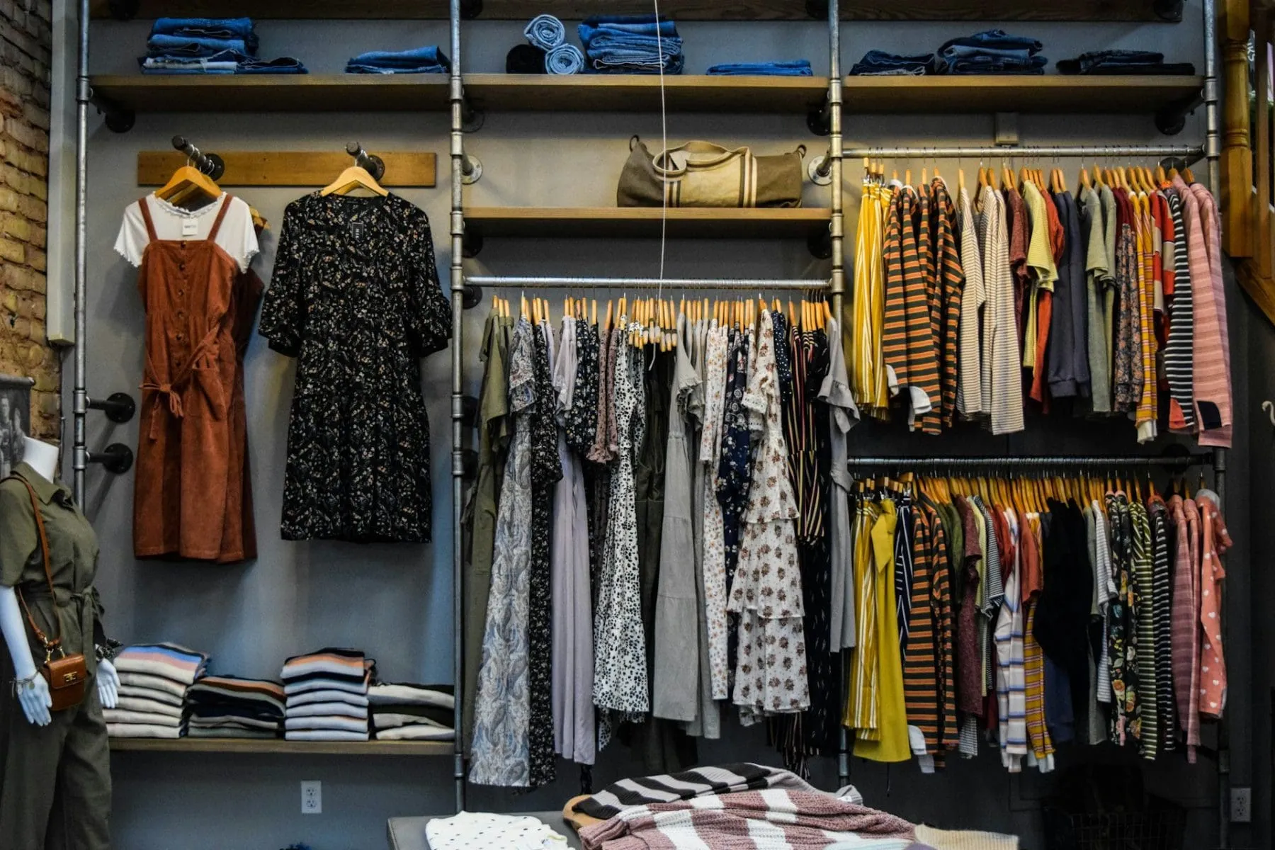 Sage Cleaners Delivers - Dry Cleaning & Laundry Delivery Service photo 3